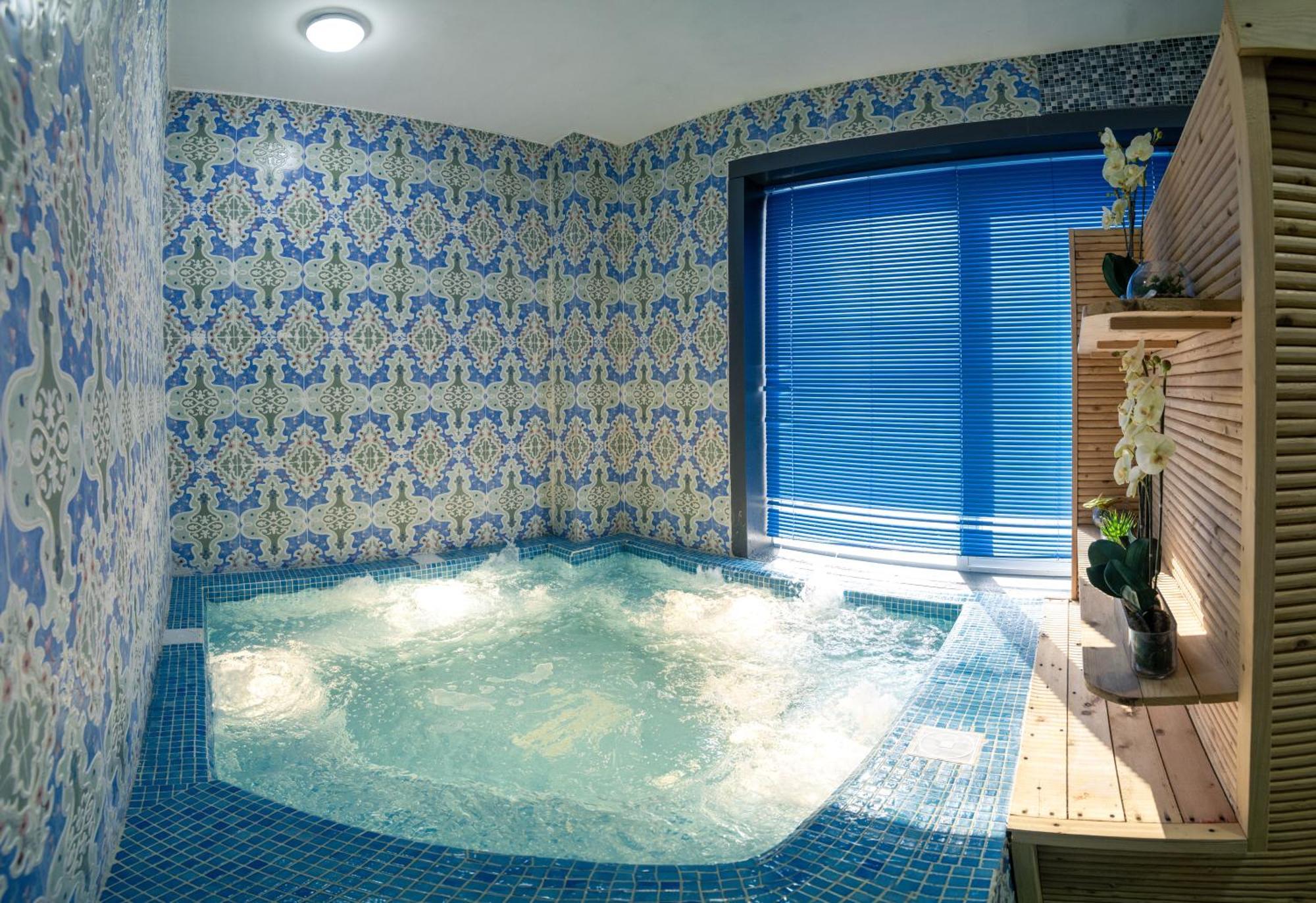 Diamond Star Hotel فندق النجمة الماسية Seeb Exteriér fotografie