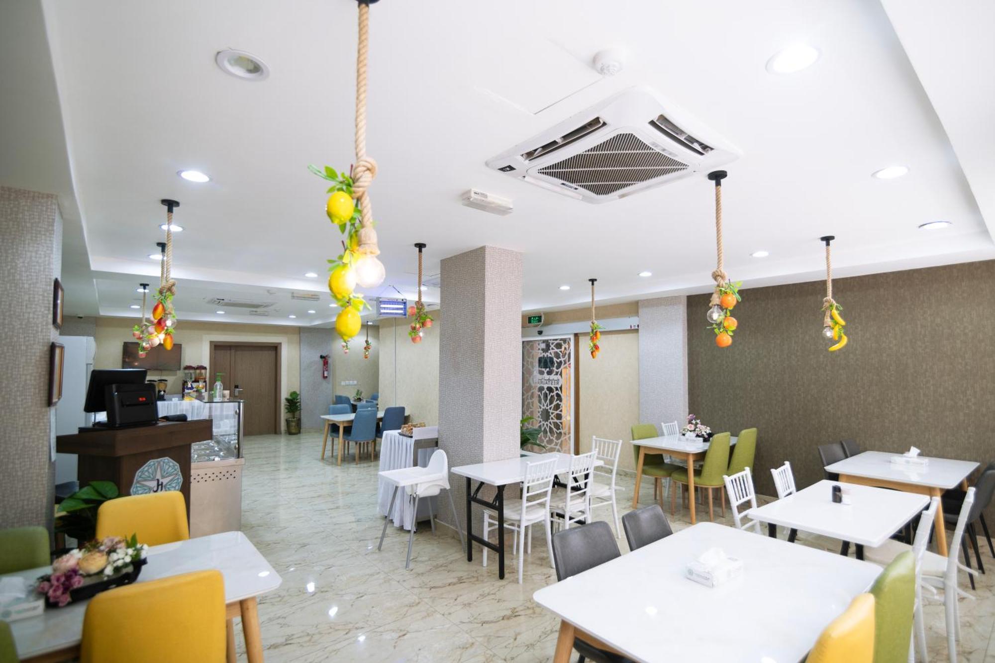 Diamond Star Hotel فندق النجمة الماسية Seeb Exteriér fotografie
